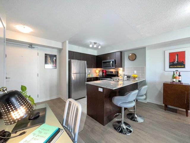 907 - 1410 Dupont St, Condo with 1 bedrooms, 1 bathrooms and 1 parking in Toronto ON | Image 3