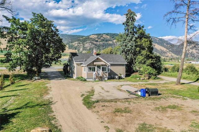 7206 6 Highway, House detached with 1 bedrooms, 2 bathrooms and null parking in Coldstream BC | Card Image