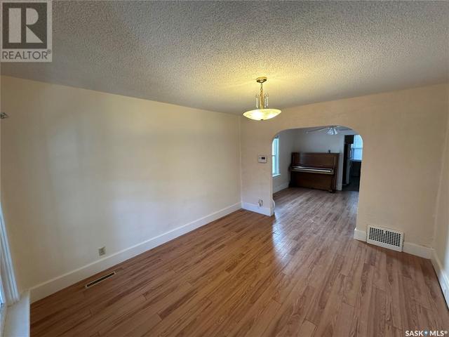 2317 Athol Street, House detached with 2 bedrooms, 1 bathrooms and null parking in Regina SK | Image 3