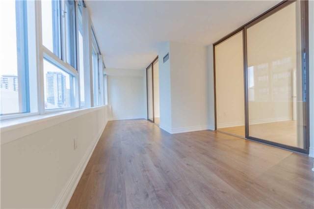 1206 - 45 Carlton St, Condo with 2 bedrooms, 2 bathrooms and 1 parking in Toronto ON | Image 5