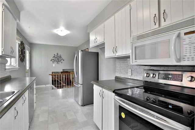 2690 Constable Rd, House detached with 3 bedrooms, 2 bathrooms and 2 parking in Mississauga ON | Image 13