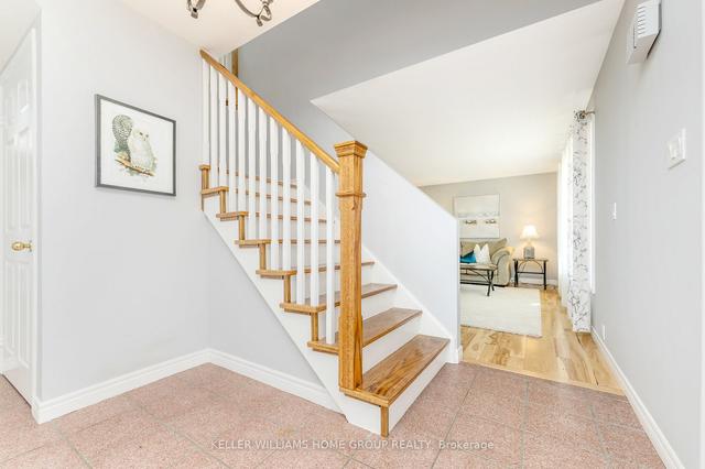 7 Wiltshire Pl, House detached with 3 bedrooms, 3 bathrooms and 4 parking in Guelph ON | Image 8