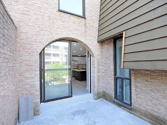 290 - 2095 Roche Crt, Townhouse with 3 bedrooms, 2 bathrooms and 1 parking in Mississauga ON | Image 5