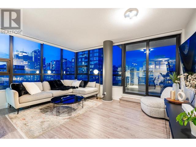 2807 - 909 Mainland Street, Condo with 2 bedrooms, 2 bathrooms and 1 parking in Vancouver BC | Image 3
