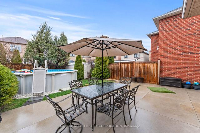 132 Royal Ridge Cres N, House detached with 3 bedrooms, 3 bathrooms and 6 parking in Vaughan ON | Image 27