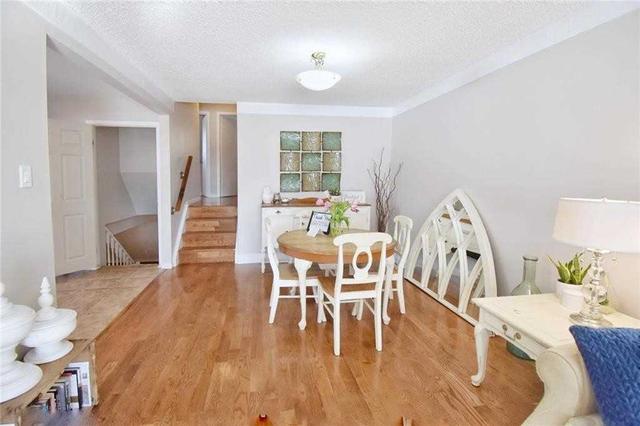 182 Gemini Dr, House semidetached with 3 bedrooms, 2 bathrooms and 3 parking in Hamilton ON | Image 10