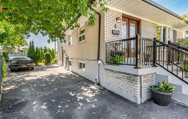 4 Leita Crt, House semidetached with 4 bedrooms, 3 bathrooms and 5 parking in Toronto ON | Image 32