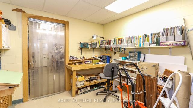 202 - 94 Dean Ave, Condo with 1 bedrooms, 1 bathrooms and 1 parking in Barrie ON | Image 5