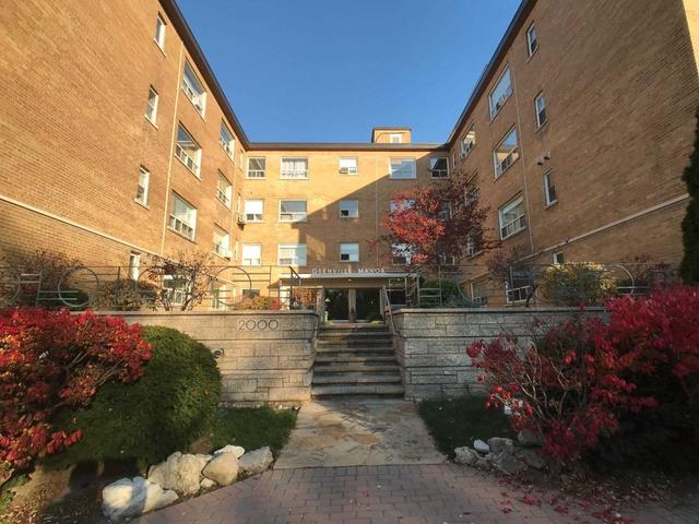 304 - 2000 Bloor St W, Condo with 1 bedrooms, 1 bathrooms and 0 parking in Toronto ON | Image 1