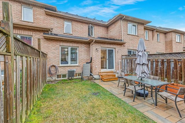 727 Joe Persechini Dr, House attached with 3 bedrooms, 3 bathrooms and 3 parking in Newmarket ON | Image 31