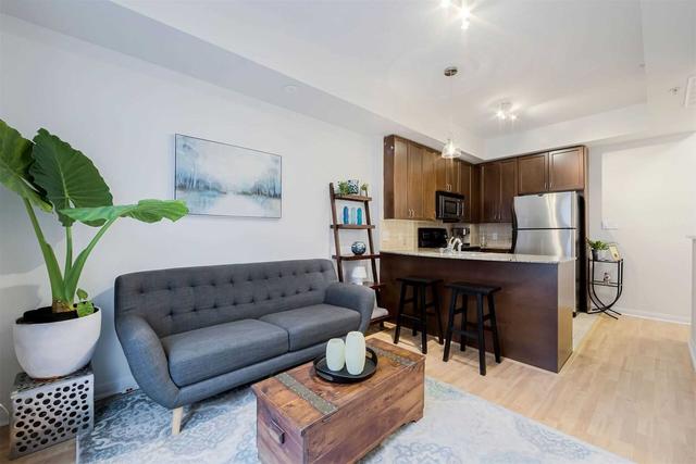 th22 - 88 Carr St, Townhouse with 2 bedrooms, 2 bathrooms and 1 parking in Toronto ON | Image 5