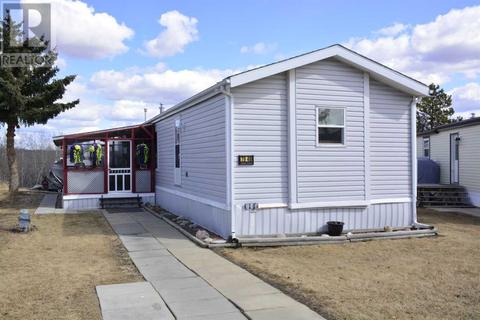 7948 97 Avenue, Home with 3 bedrooms, 2 bathrooms and 2 parking in Peace River AB | Card Image