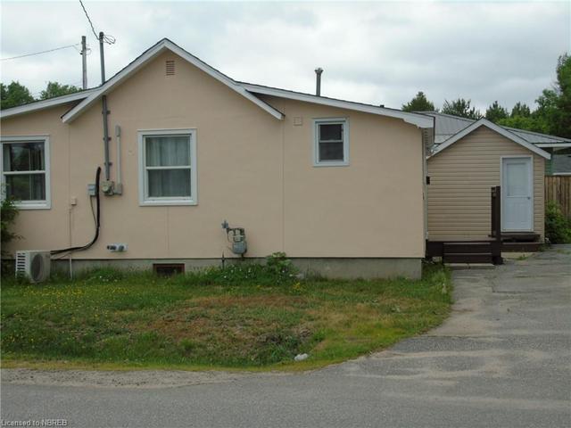 1404 Shea Street, House detached with 2 bedrooms, 1 bathrooms and null parking in North Bay ON | Image 32
