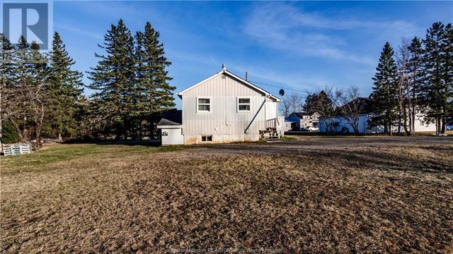 10439 Principale, House detached with 2 bedrooms, 1 bathrooms and null parking in Saint Louis de Kent NB | Image 3
