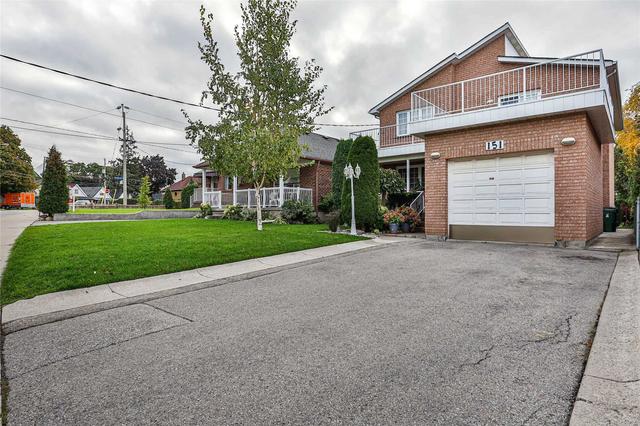 151 Strathnairn Ave, House detached with 4 bedrooms, 4 bathrooms and 3 parking in Toronto ON | Image 12