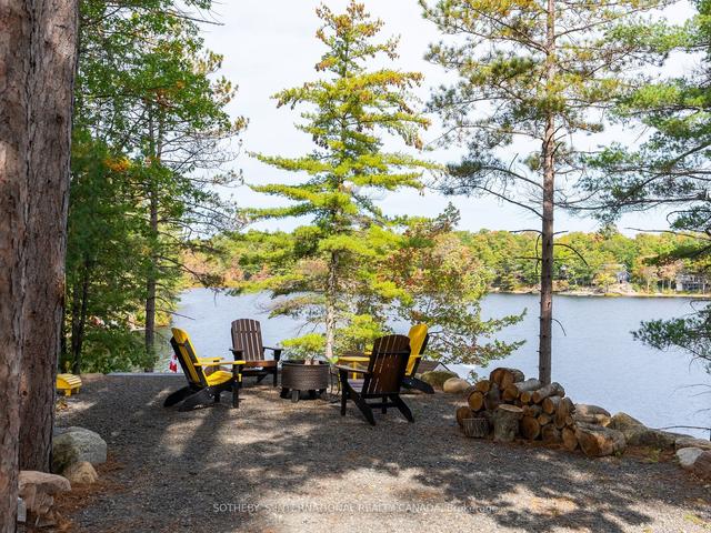 1037 Turtle Lake Rd, House detached with 2 bedrooms, 1 bathrooms and 6 parking in Gravenhurst ON | Image 4