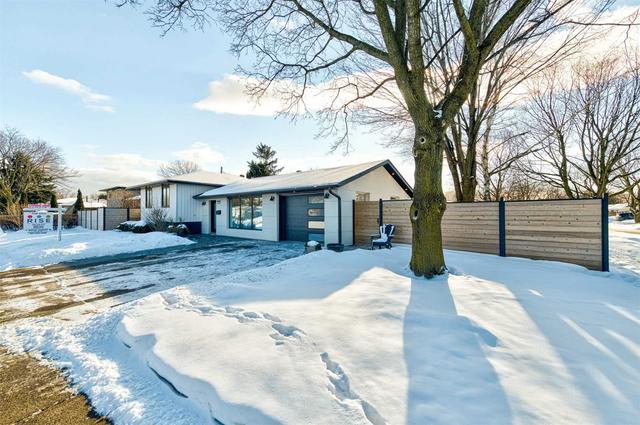 614 Walkers Line, House detached with 3 bedrooms, 2 bathrooms and 3 parking in Burlington ON | Image 12