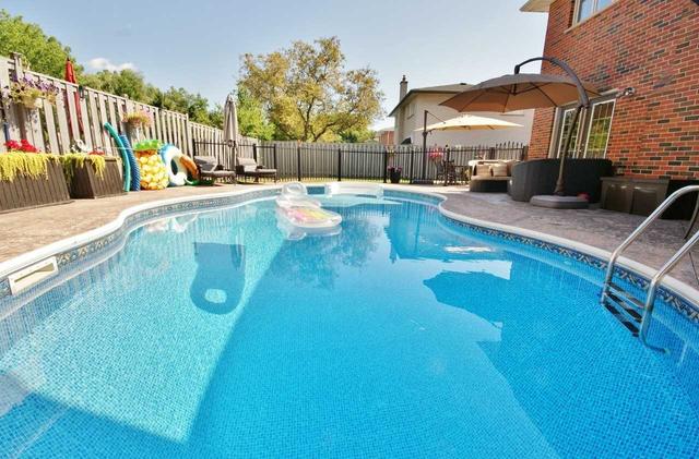 2232 Waycross Cres, House detached with 4 bedrooms, 3 bathrooms and 4 parking in Mississauga ON | Image 33