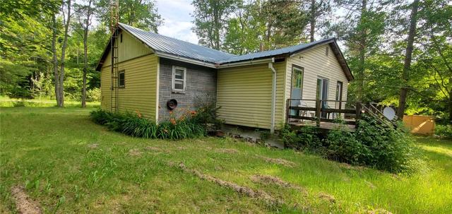795 Skootamatta Lake Rd, House detached with 2 bedrooms, 1 bathrooms and 3 parking in North Frontenac ON | Image 8