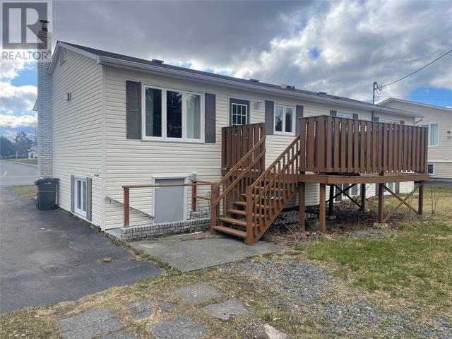 27 Crawley Avenue, House detached with 4 bedrooms, 3 bathrooms and null parking in Grand Falls-Windsor NL | Image 9