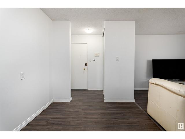 204 - 12420 82 St Nw, Condo with 2 bedrooms, 1 bathrooms and null parking in Edmonton AB | Image 3