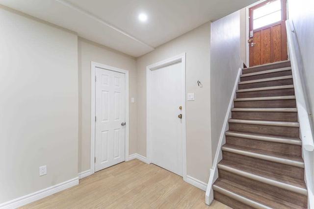 218 University Cres, House detached with 3 bedrooms, 2 bathrooms and 6 parking in London ON | Image 21