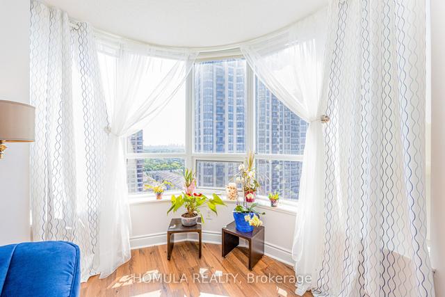 1826 - 500 Doris Ave, Condo with 2 bedrooms, 2 bathrooms and 1 parking in Toronto ON | Image 7