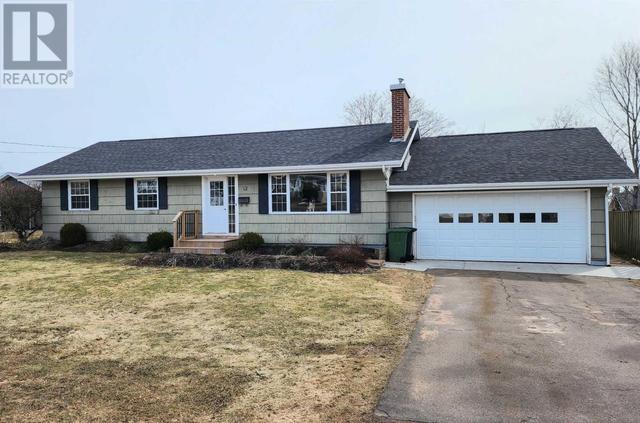 12 Yorkshire Drive, House detached with 5 bedrooms, 2 bathrooms and null parking in Charlottetown PE | Image 1