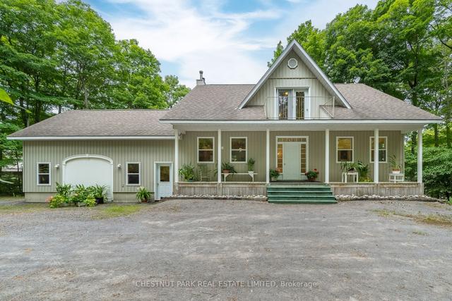 24 Benham Place Rd, House detached with 2 bedrooms, 3 bathrooms and 8 parking in Prince Edward County ON | Image 39