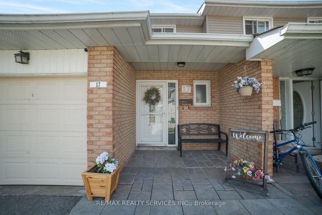 17 - 17 Carisbrooke Crt, Townhouse with 3 bedrooms, 2 bathrooms and 2 parking in Brampton ON | Image 23