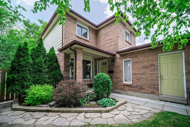 128 Garden Dr, House detached with 3 bedrooms, 2 bathrooms and 3 parking in Barrie ON | Image 1