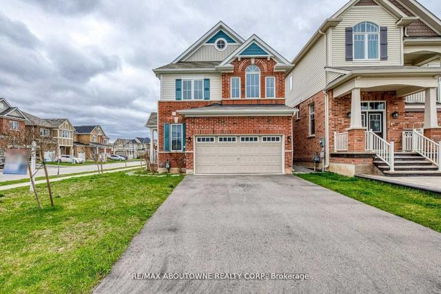 128 Celano Dr, House detached with 3 bedrooms, 3 bathrooms and 4 parking in Hamilton ON | Image 1
