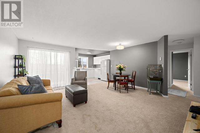203 - 1050 Braidwood Rd, Condo with 3 bedrooms, 2 bathrooms and 36 parking in Courtenay BC | Image 2
