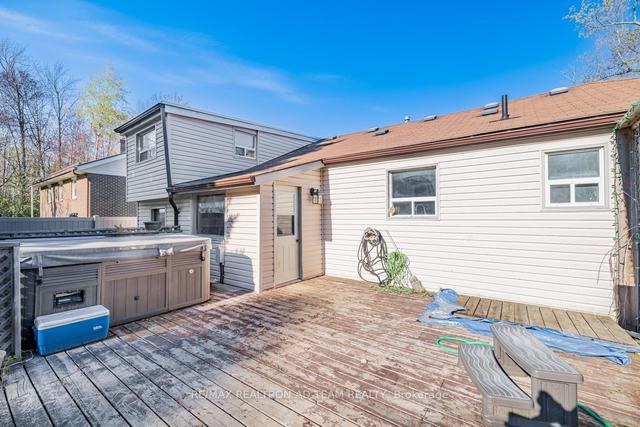 21654 Warden Ave, House detached with 2 bedrooms, 1 bathrooms and 6 parking in East Gwillimbury ON | Image 15