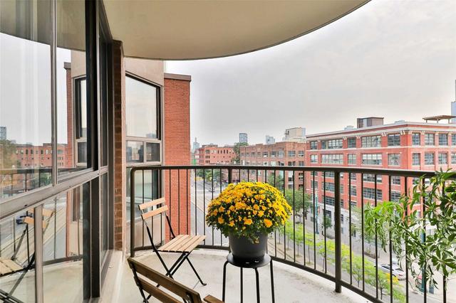 603 - 188 Spadina Ave, Condo with 3 bedrooms, 2 bathrooms and 1 parking in Toronto ON | Image 17
