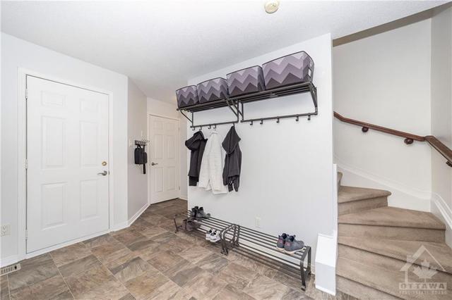 11 Yorkville Street, Townhouse with 2 bedrooms, 2 bathrooms and 2 parking in Ottawa ON | Image 17