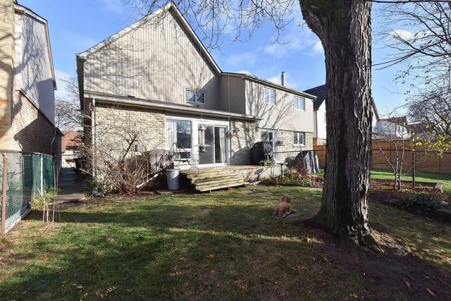 59 Newington Cres, House semidetached with 3 bedrooms, 2 bathrooms and 2 parking in Toronto ON | Image 14