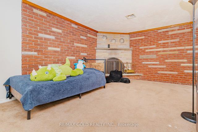 5 Earlsdale Cres, House semidetached with 3 bedrooms, 2 bathrooms and 7 parking in Brampton ON | Image 20