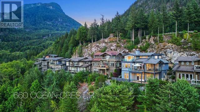 660 Ocean Crest Drive, House detached with 4 bedrooms, 4 bathrooms and 3 parking in Squamish Lillooet D BC | Image 38