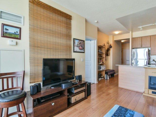 2906 - 225 Webb Dr, Condo with 1 bedrooms, 2 bathrooms and 1 parking in Mississauga ON | Image 7