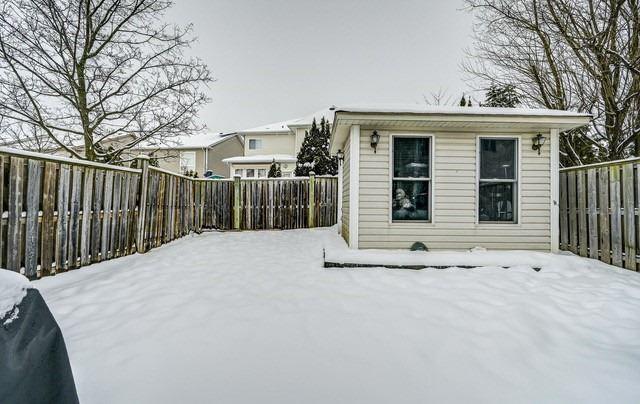 82 Tunney Pl, House detached with 5 bedrooms, 4 bathrooms and 4 parking in Whitby ON | Image 28
