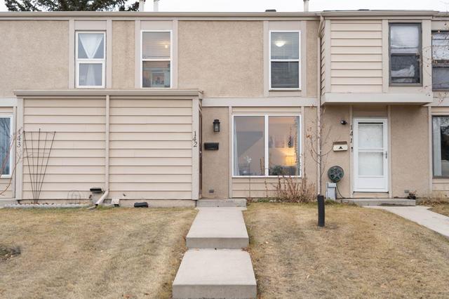 142 - 2319 56 Street Ne, Home with 3 bedrooms, 1 bathrooms and 1 parking in Calgary AB | Image 3