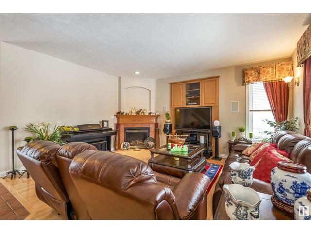 1010 Downey Wy Nw, House detached with 4 bedrooms, 2 bathrooms and null parking in Edmonton AB | Image 16