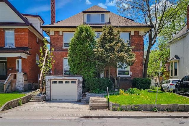 395 Aberdeen Ave, House detached with 6 bedrooms, 4 bathrooms and 2 parking in Hamilton ON | Image 1