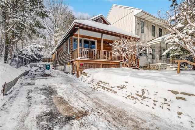 249 Beechwood Avenue, House detached with 2 bedrooms, 1 bathrooms and 3 parking in Ottawa ON | Image 5