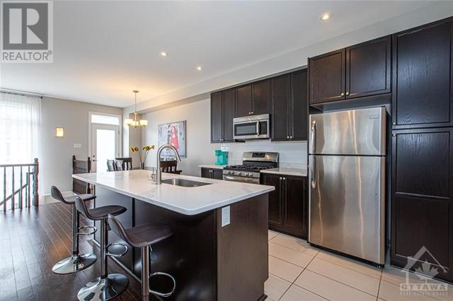 311 Tulum Crescent, Townhouse with 3 bedrooms, 3 bathrooms and 3 parking in Ottawa ON | Image 12