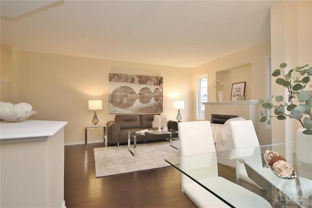 1456 Carronbridge Circle, Townhouse with 3 bedrooms, 3 bathrooms and 3 parking in Ottawa ON | Image 16