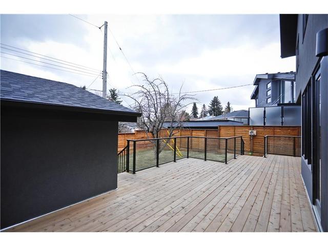 56 45 Street Sw, House detached with 6 bedrooms, 4 bathrooms and 2 parking in Calgary AB | Image 5