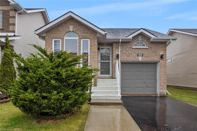 1037 Rainbow Crescent, House detached with 4 bedrooms, 2 bathrooms and 3 parking in Kingston ON | Image 12