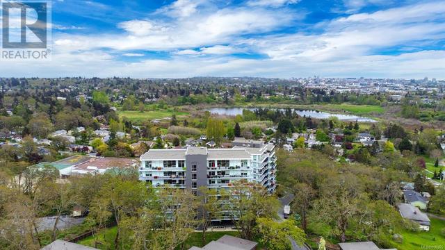 804 - 4011 Rainbow Hill Lane, Condo with 2 bedrooms, 2 bathrooms and 1 parking in Saanich BC | Image 49